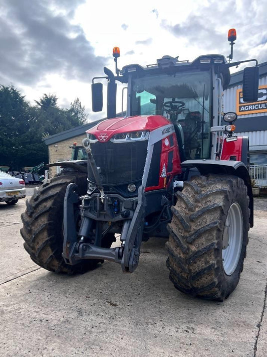 Tractor - Massey Ferguson 8S.265