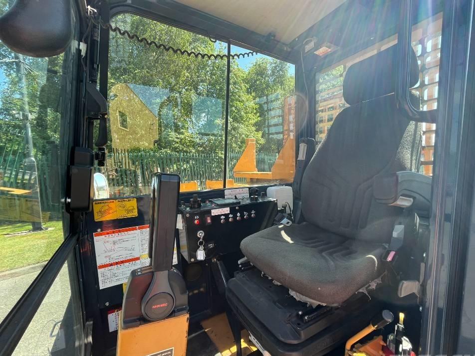 Dumper - Morooka MST 800 V D L