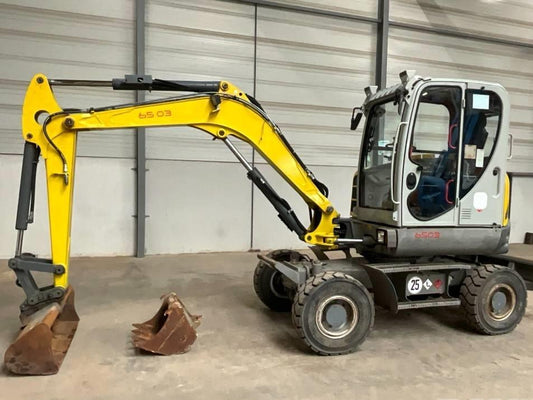 Excavator pe roti - Neuson 6503 WD