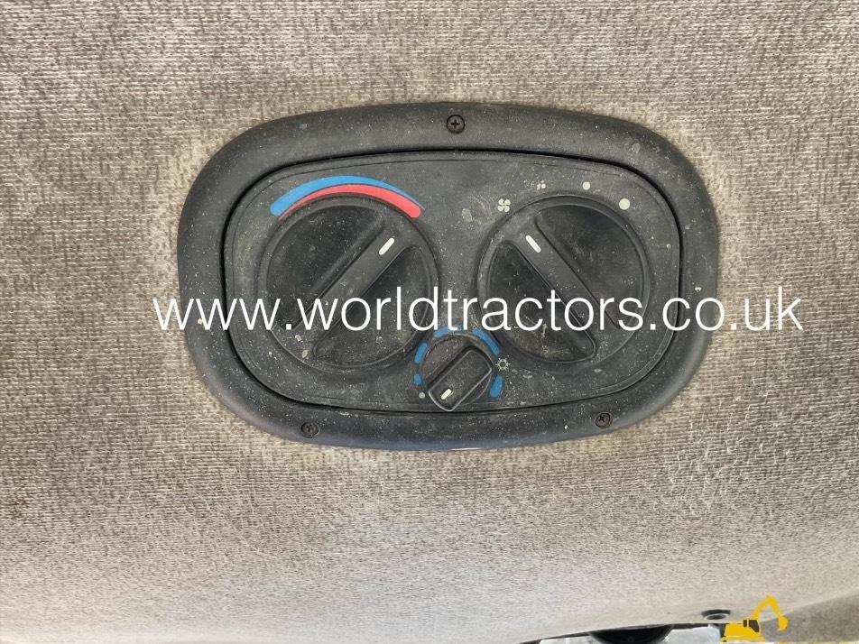 Tractor - New Holland T 4050 F