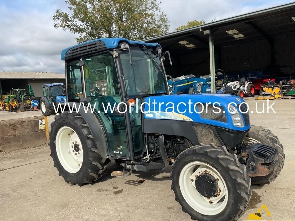 Tractor - New Holland T 4050