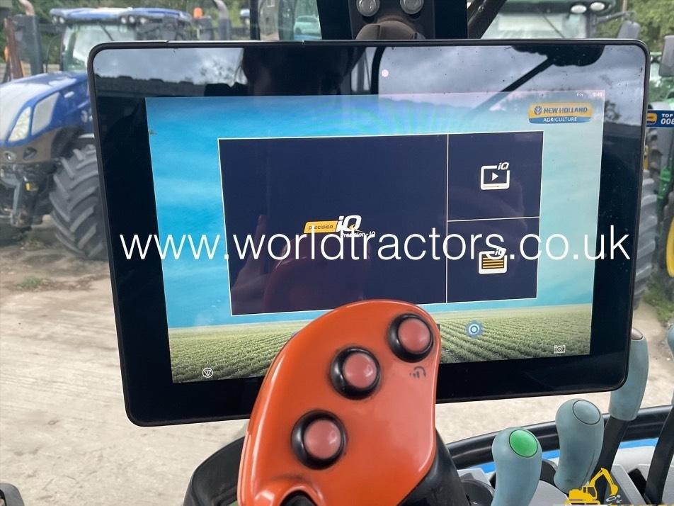 Tractor - New Holland T 7.210