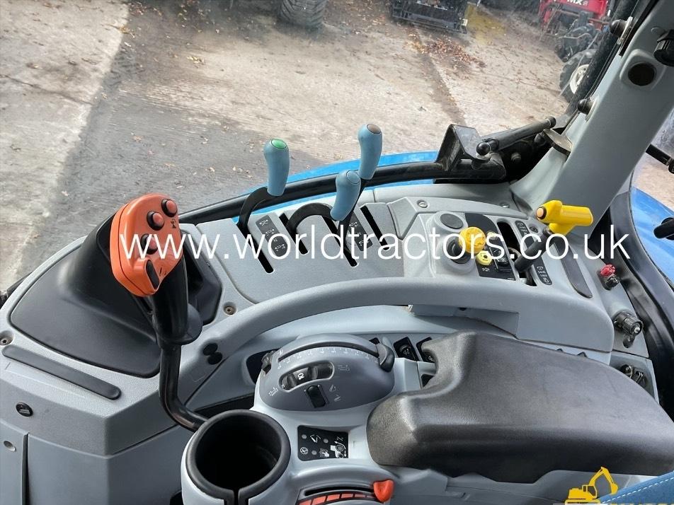 Tractor - New Holland T 7.245