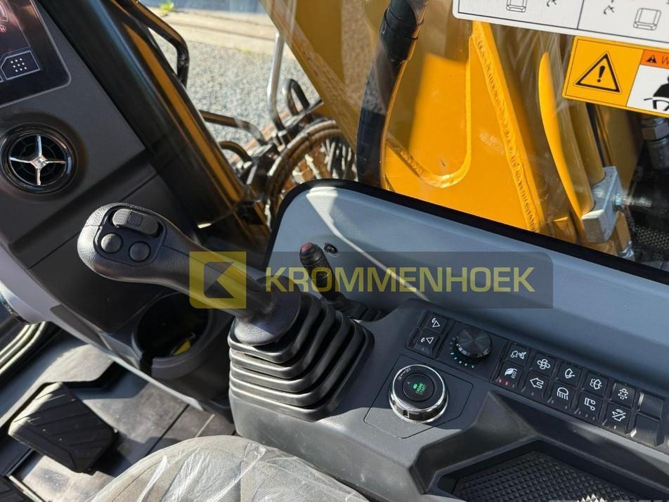Excavator pe senile - Sany SY 135 C