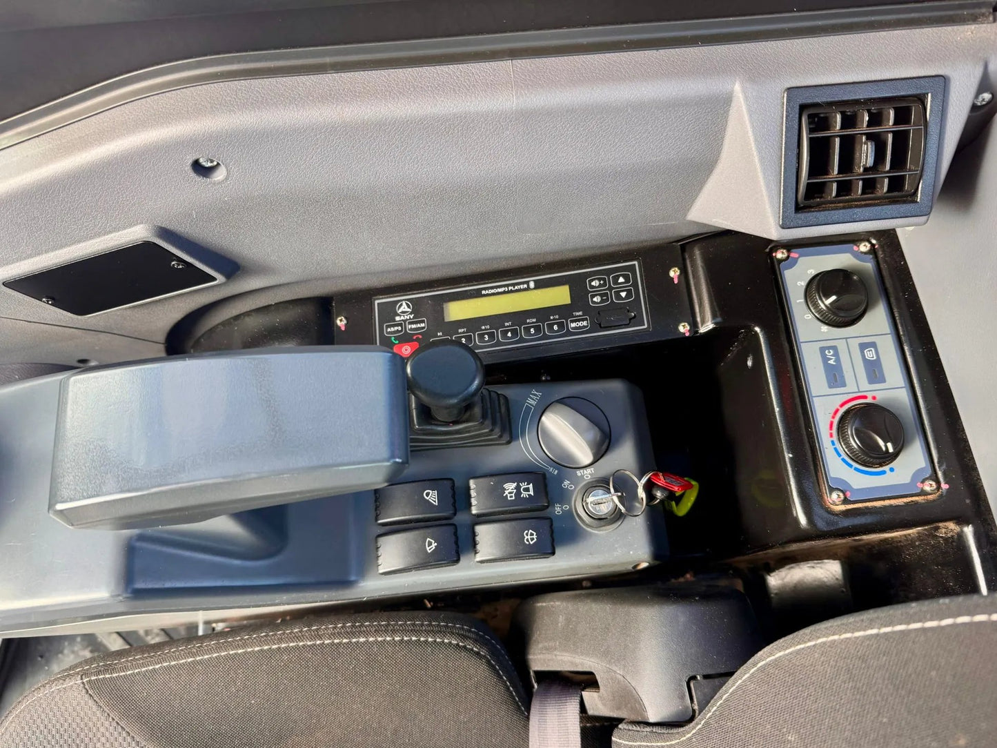 Miniexcavator- Sany SY35U