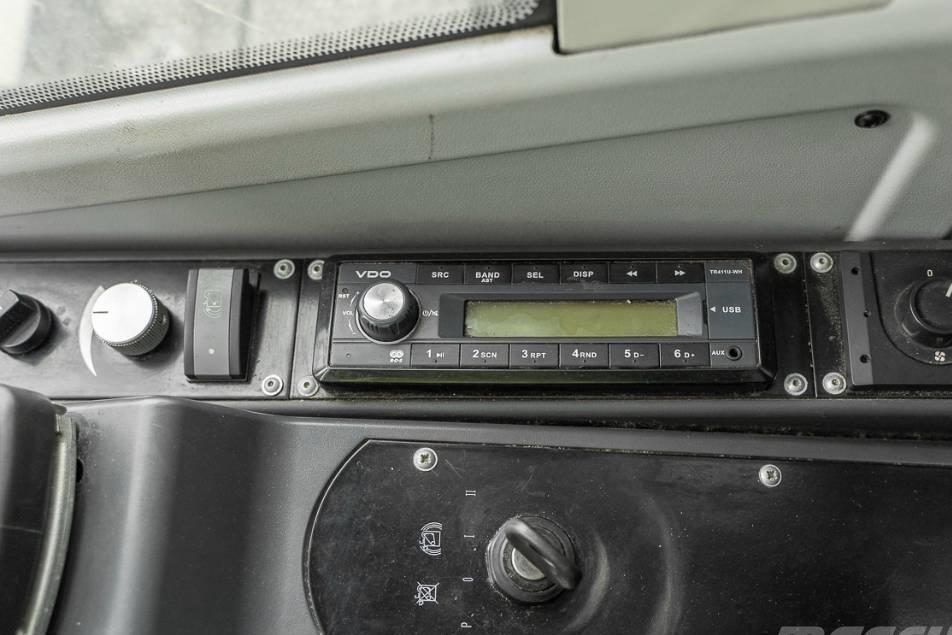 Excavator pe roti - Sennebogen 821 E