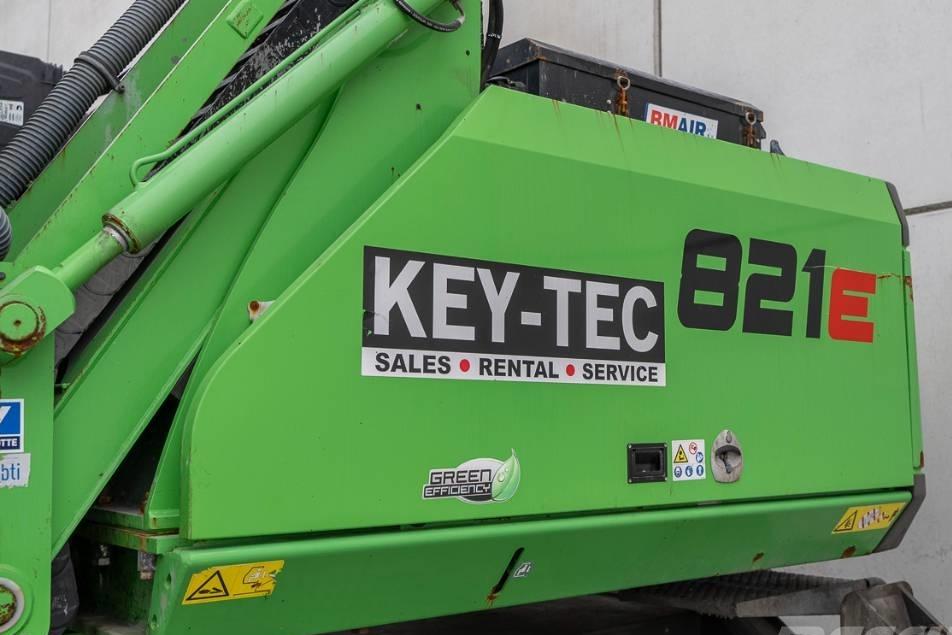 Excavator pe roti - Sennebogen 821 E