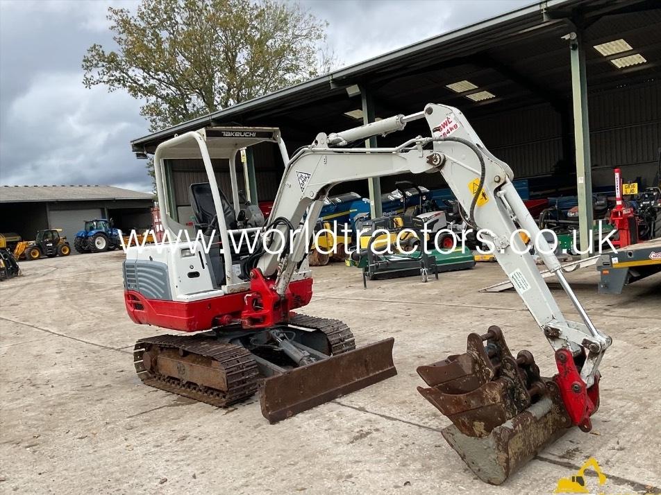 Miniexcavator - Takeuchi TB 228