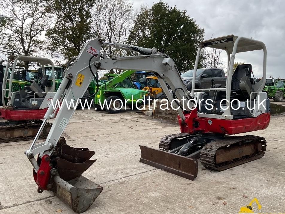 Miniexcavator - Takeuchi TB 228