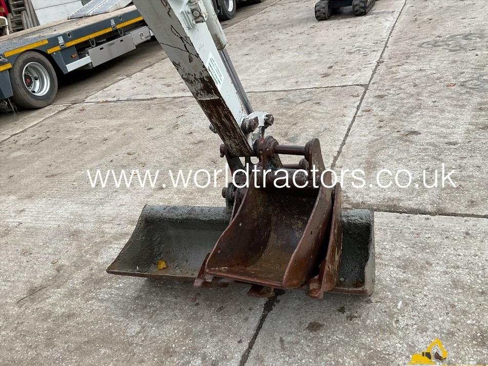 Miniexcavator - Takeuchi TB 228