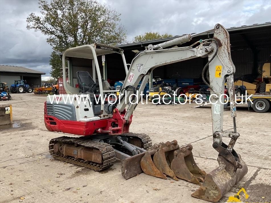 Miniexcavator - Takeuchi TB 228