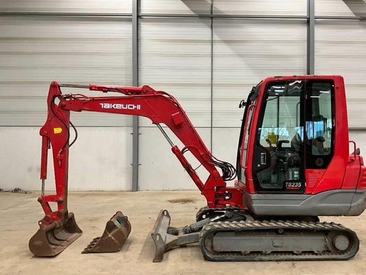 Miniexcavator - Takeuchi TB 235
