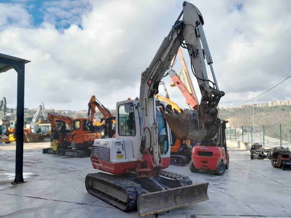 Miniexcavator - Takeuchi TB 250