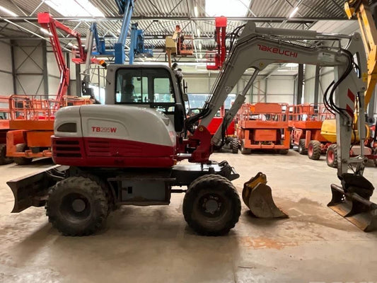 Excavator pe roti - Takeuchi TB 295 W