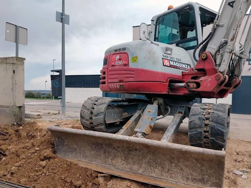 Miniexcavator - Takeuchi TB290