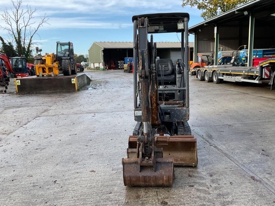 Miniexcavator - Terex TC 15