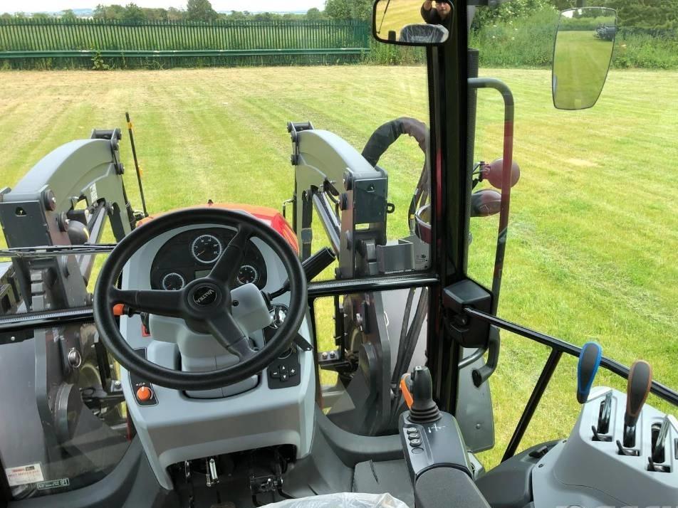 Tractor - Valtra A135LH TRACTOR