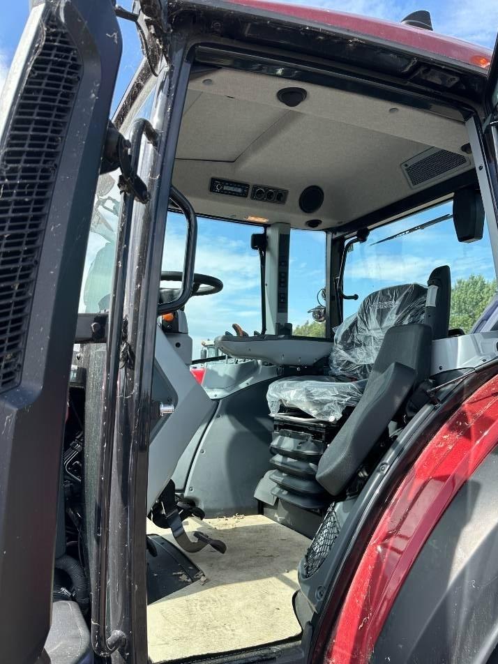 Tractor - Valtra G 115 Active