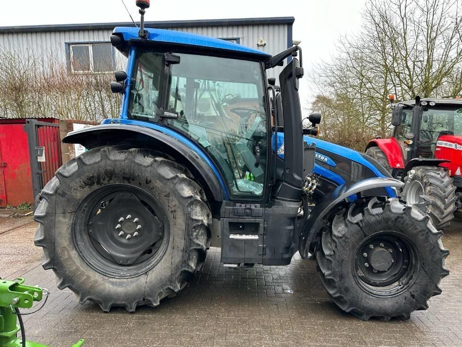 Tractor - Valtra G125EA