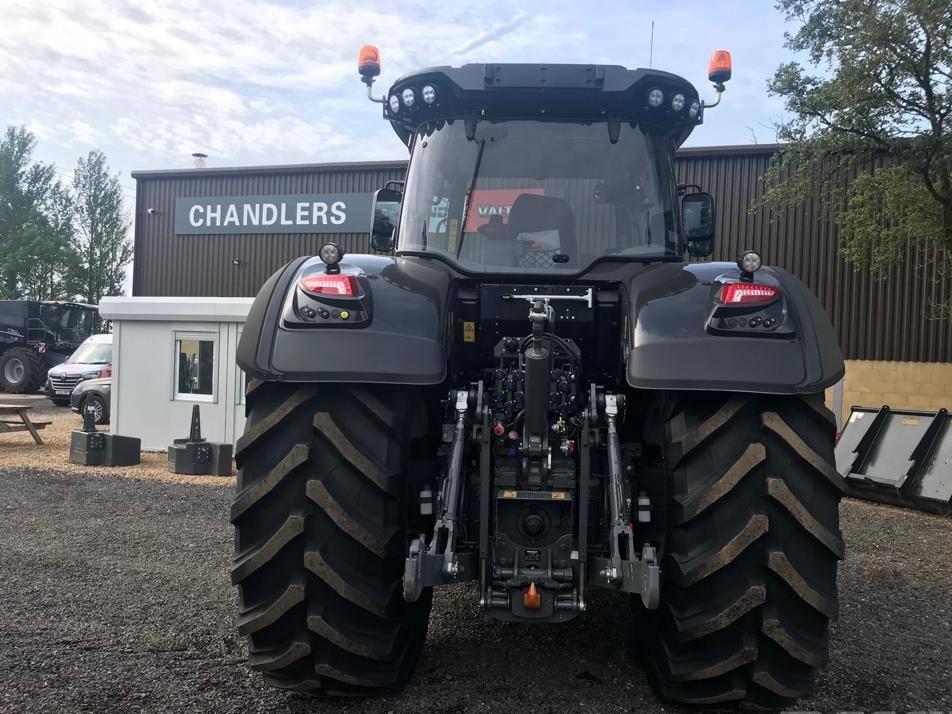 Tractor - Valtra S 394