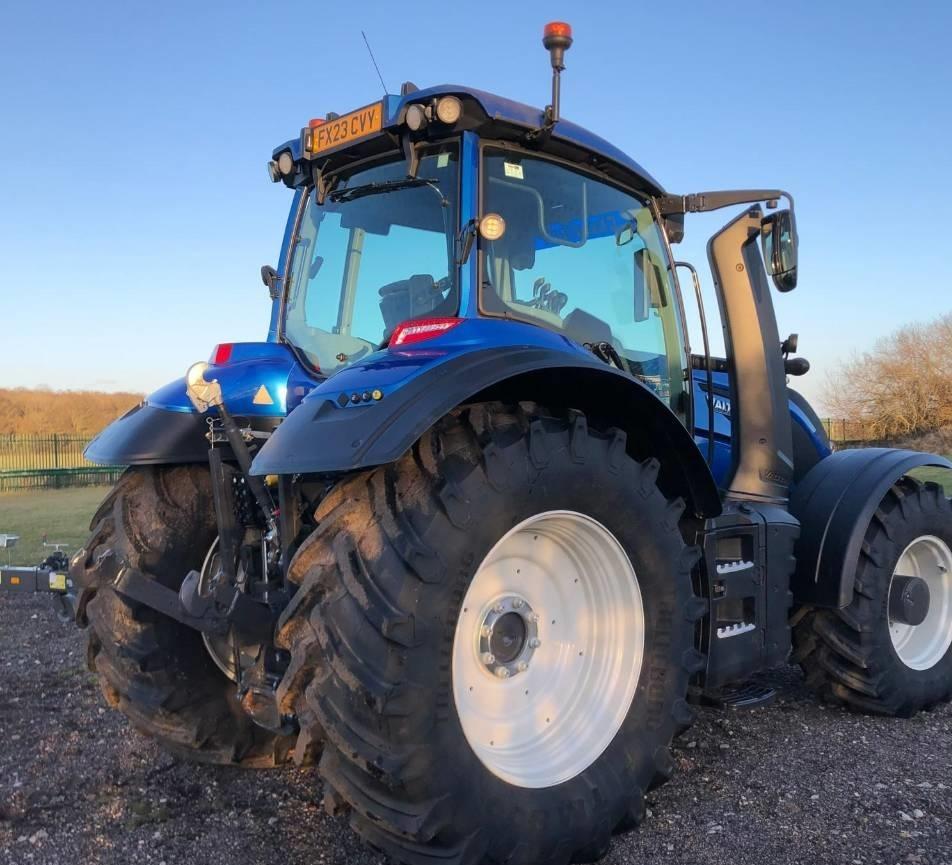 Tractor - Valtra T 175 E Active