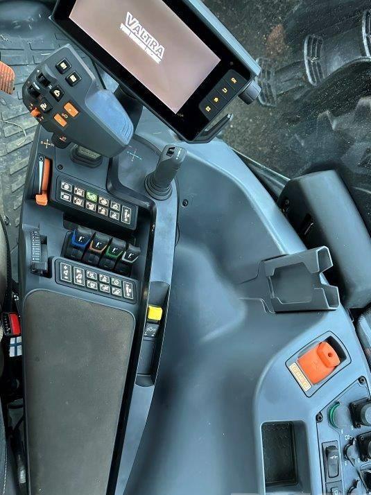 Tractor - Valtra T 235 Direct