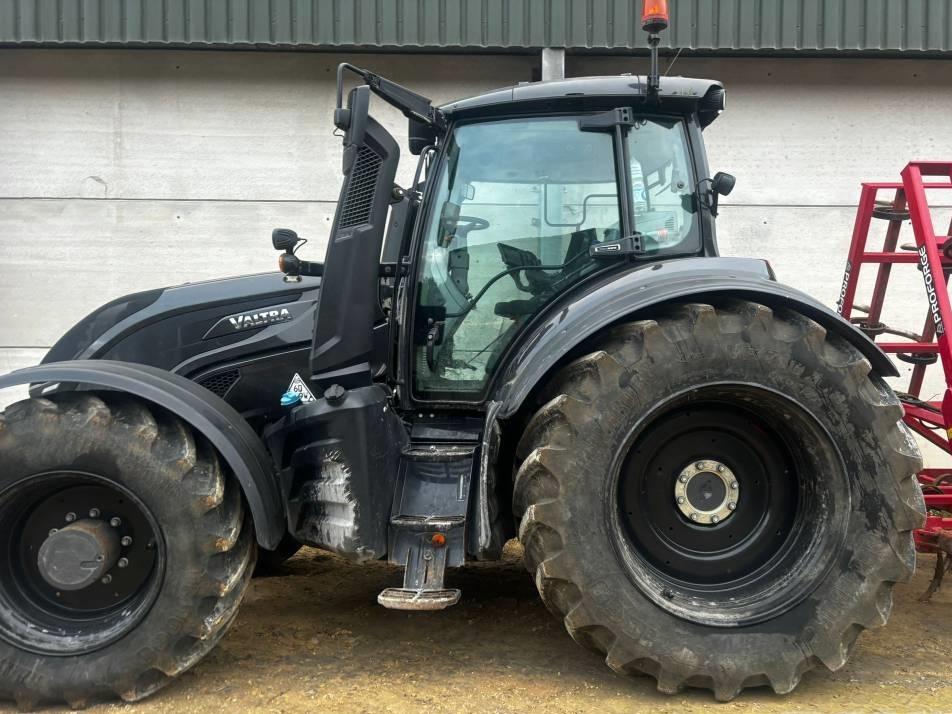 Tractor - Valtra T 254 V