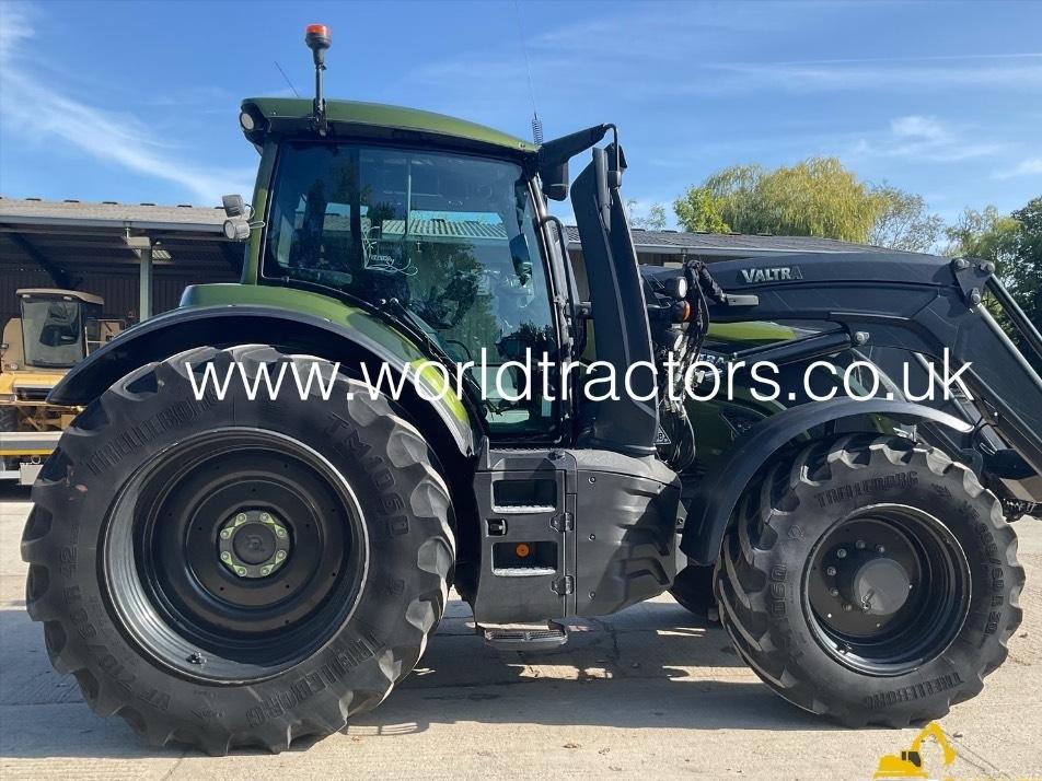 Tractor - Valtra T 255