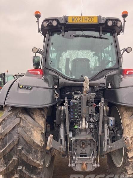 Tractor - Valtra T214 Versu