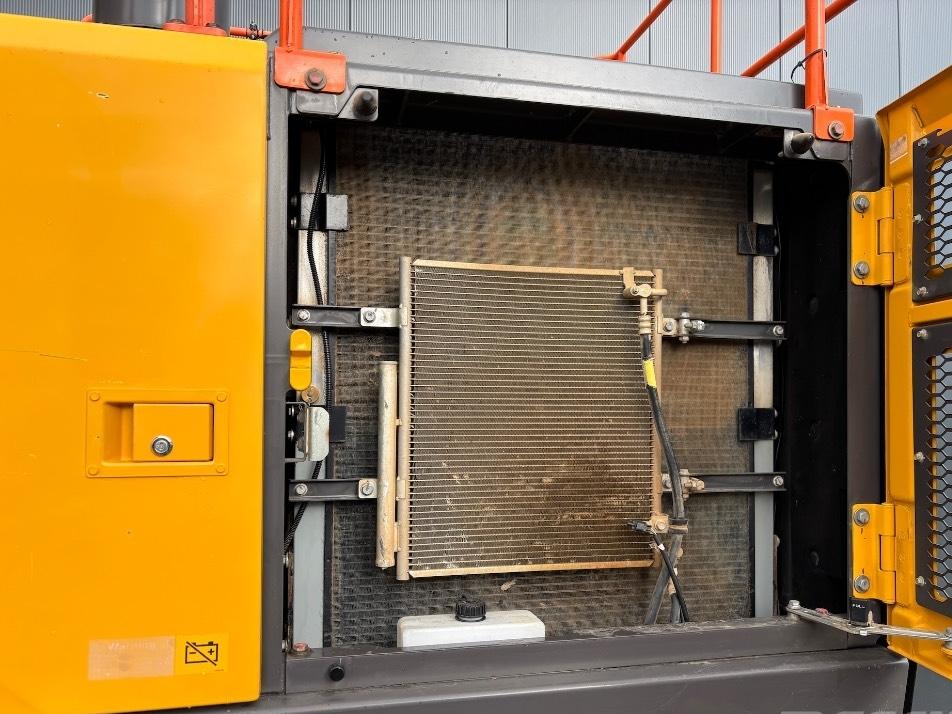 Excavator pe senile - Volvo EC 220 E L - EC220EL - 220EL