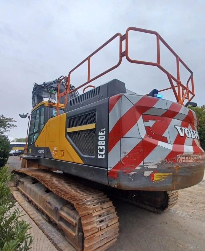 Excavator pe senile - Volvo EC380EL