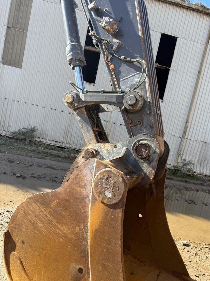 Excavator pe senile - Volvo EC380EL