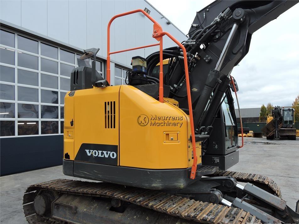 Excavator pe senile - Volvo ECR145EL