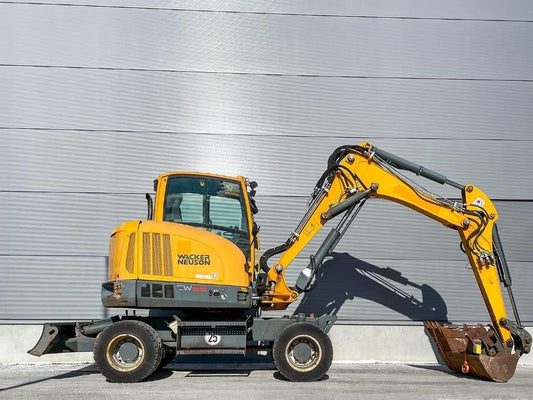 Excavator pe roti - Wacker Neuson EW 65
