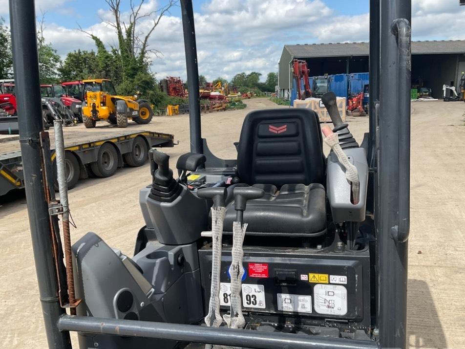 Miniexcavator - Yanmar SV 15 VT